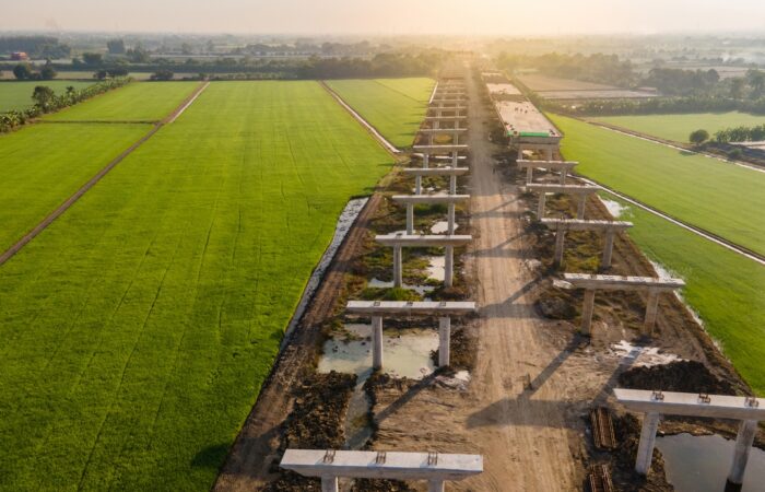 Baubranche Autobahn Drohnen Luftaufnahme