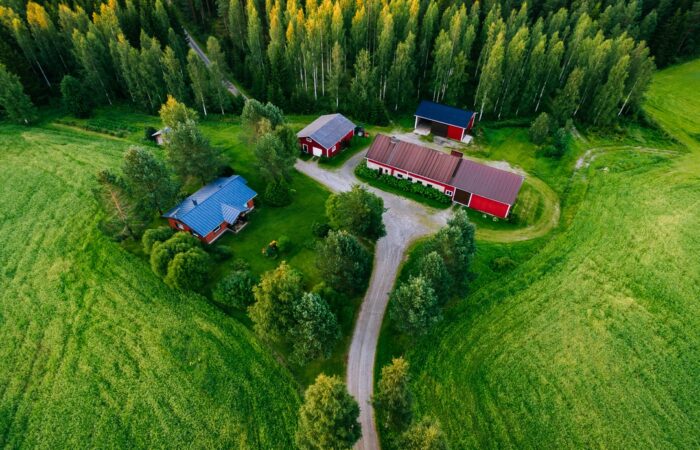 Immobilien Drohnen Luftaufnahme - Haus von oben