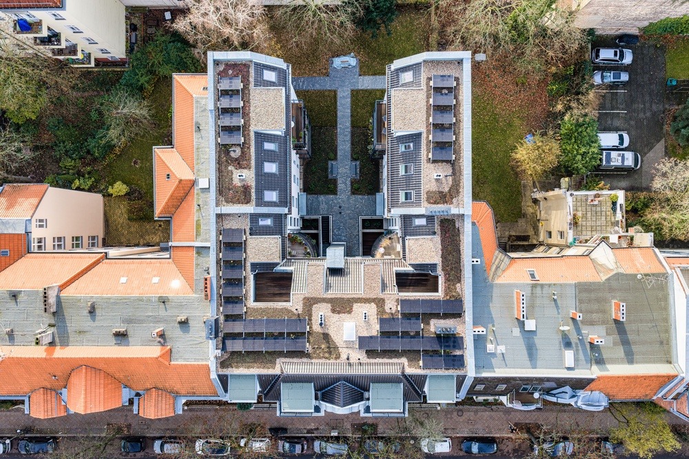 Draufsicht auf Grundstückszuschnitt und Hof